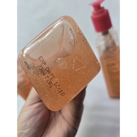 VTG Bath & Body Works Country Apple Liquid Hand Soap Lot Of 2 Plus Refill-READ - Picture 8 of 10